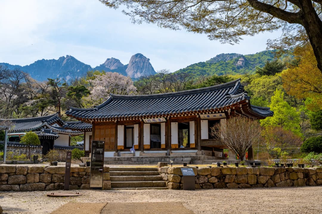 3.1운동의 발상지이자 천도교 성지인 봉황각 내부 전경