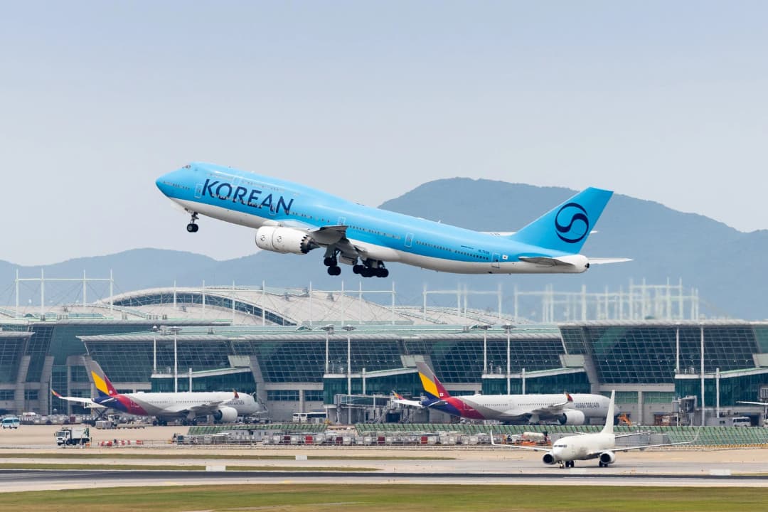 통합 항공사 출범을 앞둔 대한항공 B747-8i
