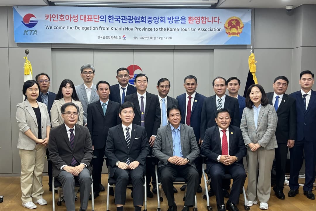 이경수 한국관광협회장과 베트남 카인호아성 대표단